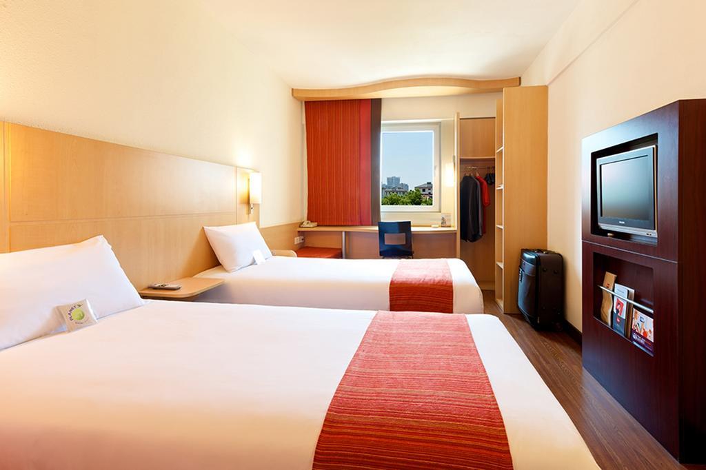 Ibis Ningbo Qianhu Plaza Hotel Zewnętrze zdjęcie