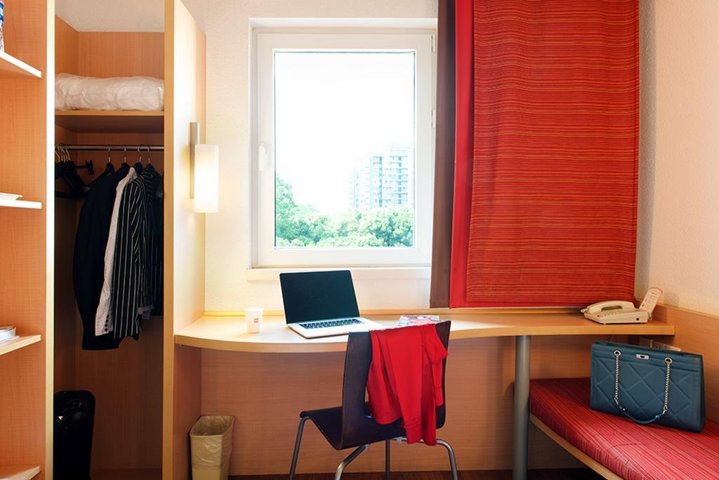 Ibis Ningbo Qianhu Plaza Hotel Zewnętrze zdjęcie