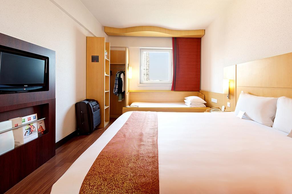 Ibis Ningbo Qianhu Plaza Hotel Zewnętrze zdjęcie
