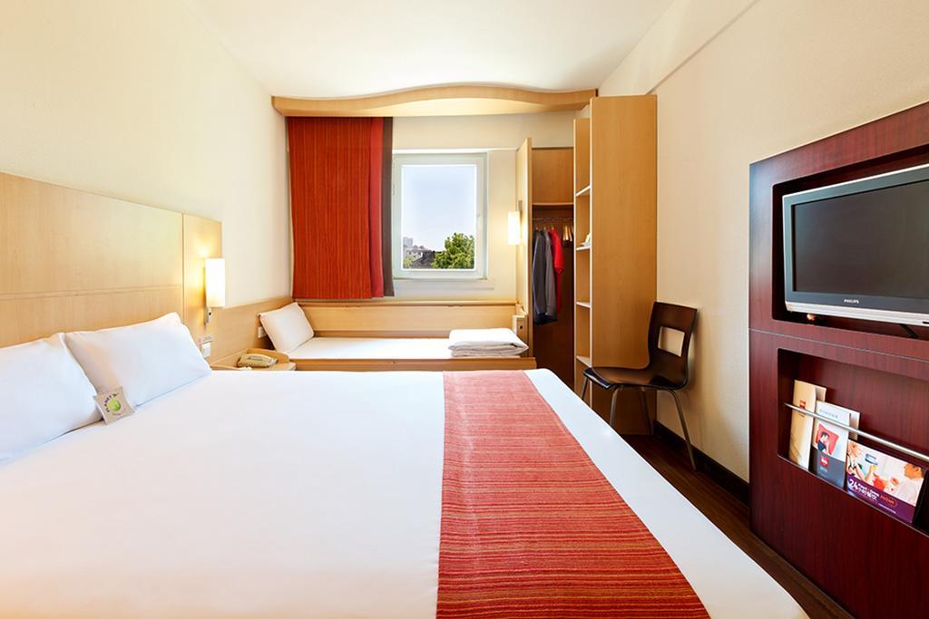 Ibis Ningbo Qianhu Plaza Hotel Zewnętrze zdjęcie
