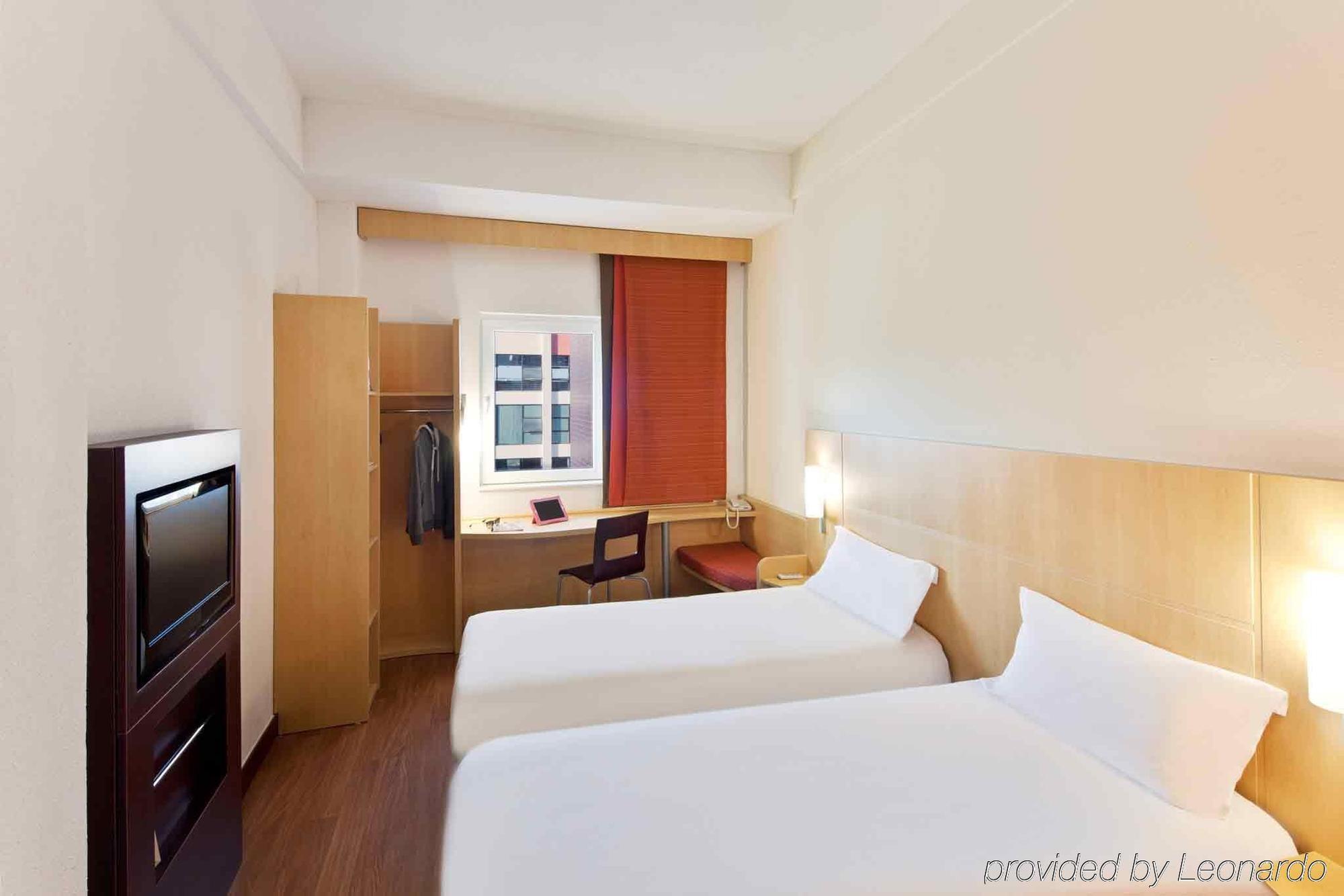 Ibis Ningbo Qianhu Plaza Hotel Zewnętrze zdjęcie