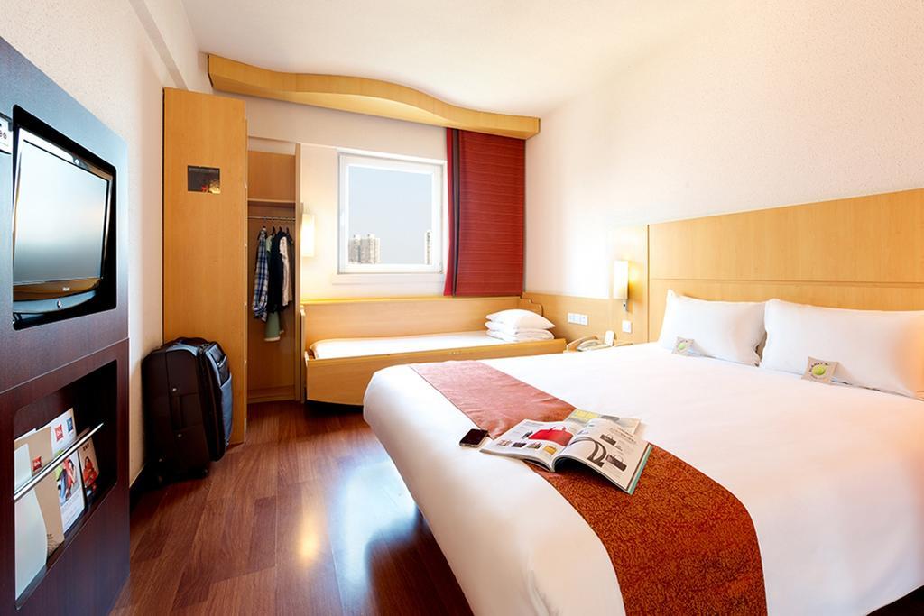 Ibis Ningbo Qianhu Plaza Hotel Zewnętrze zdjęcie