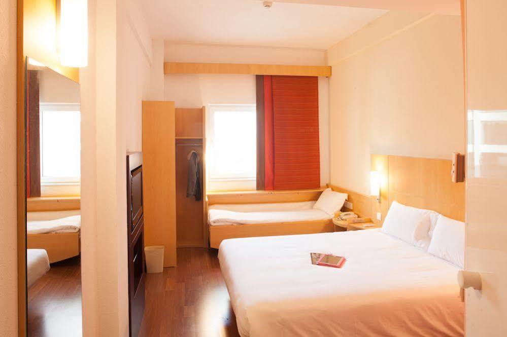 Ibis Ningbo Qianhu Plaza Hotel Zewnętrze zdjęcie