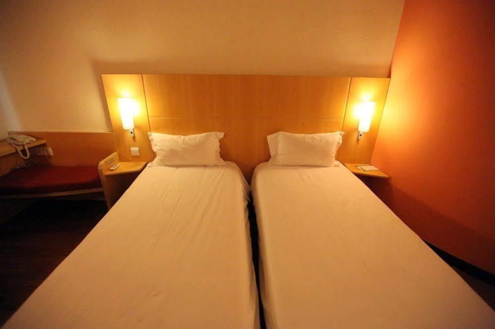 Ibis Ningbo Qianhu Plaza Hotel Zewnętrze zdjęcie